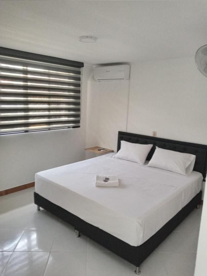 Hotel Picasso 70 ميديلين المظهر الخارجي الصورة