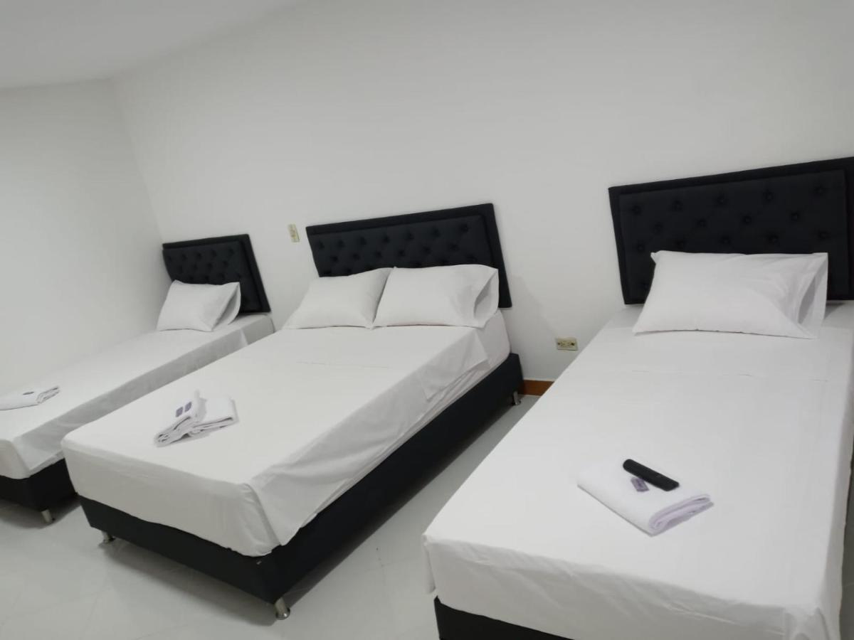 Hotel Picasso 70 ميديلين المظهر الخارجي الصورة