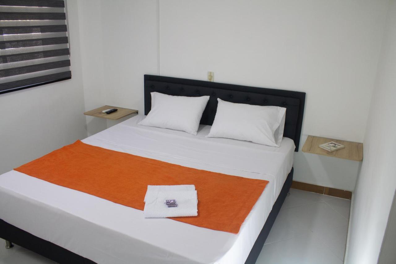 Hotel Picasso 70 ميديلين المظهر الخارجي الصورة