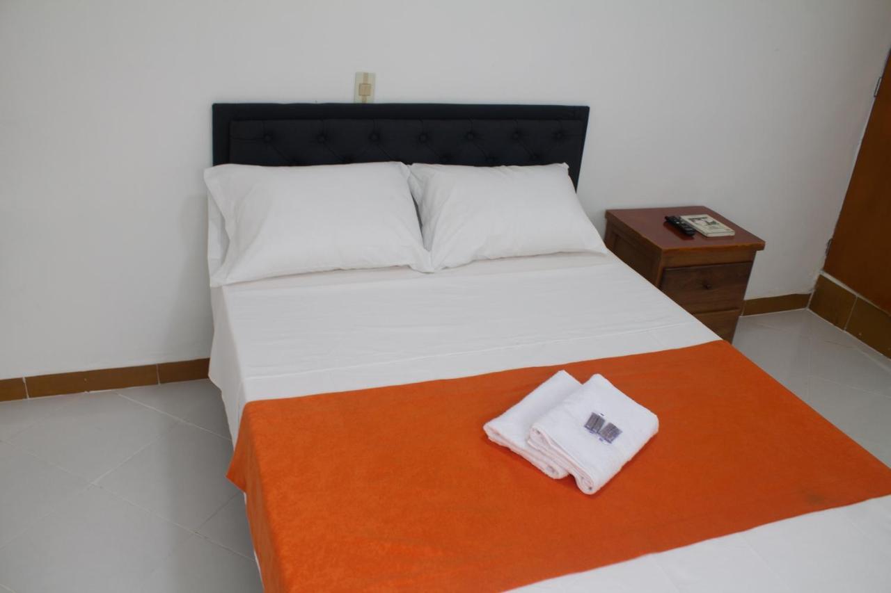 Hotel Picasso 70 ميديلين المظهر الخارجي الصورة