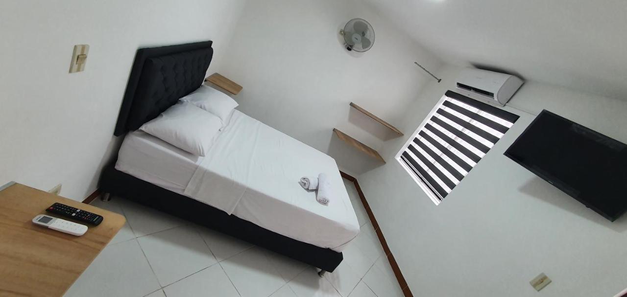 Hotel Picasso 70 ميديلين المظهر الخارجي الصورة