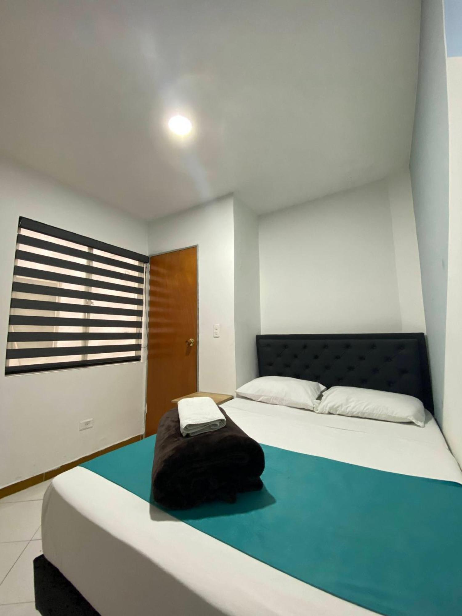 Hotel Picasso 70 ميديلين المظهر الخارجي الصورة